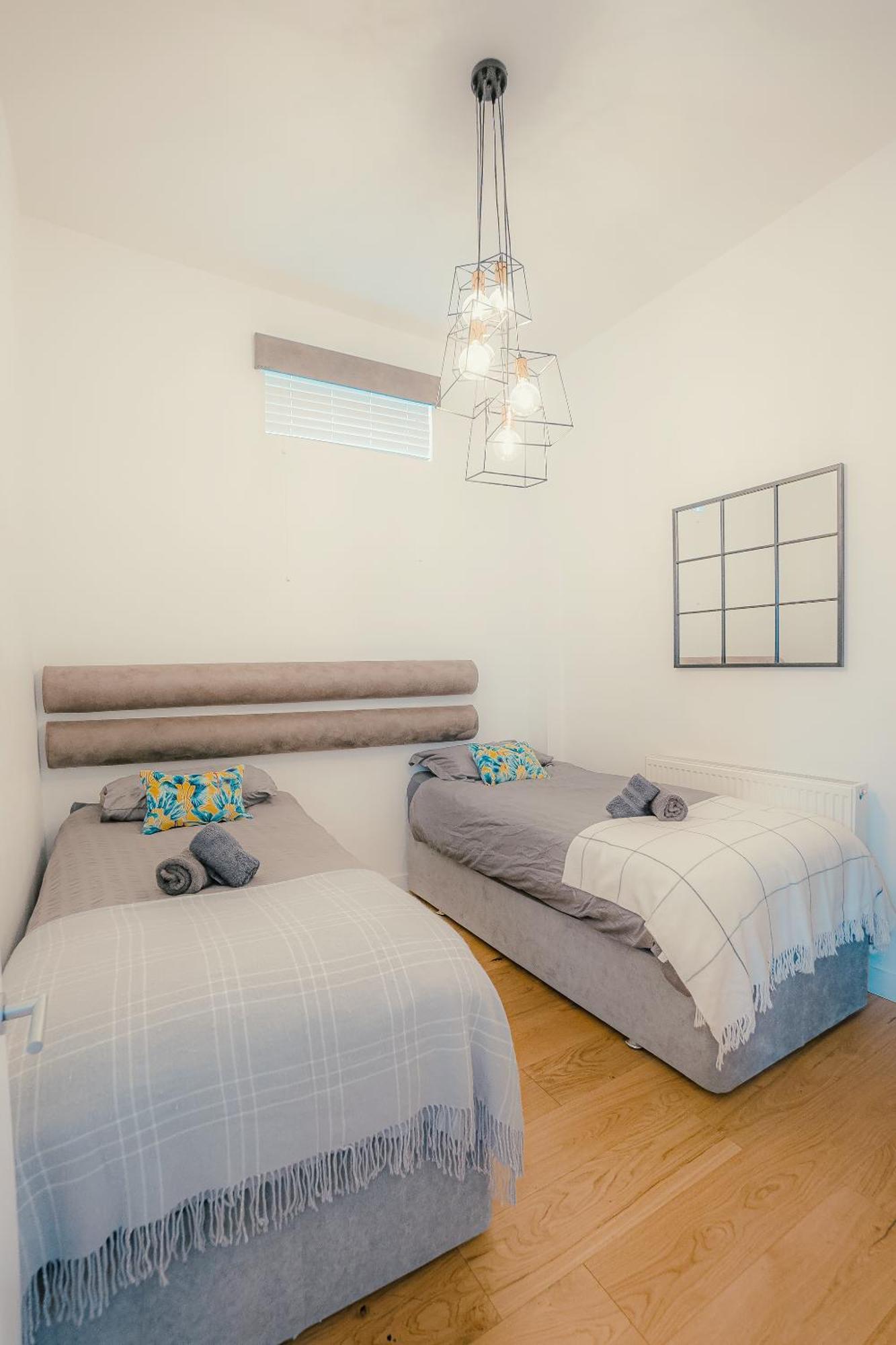 Executive Coach House On The Hoe 2 Free Parking Spaces พลีมัธ ภายนอก รูปภาพ