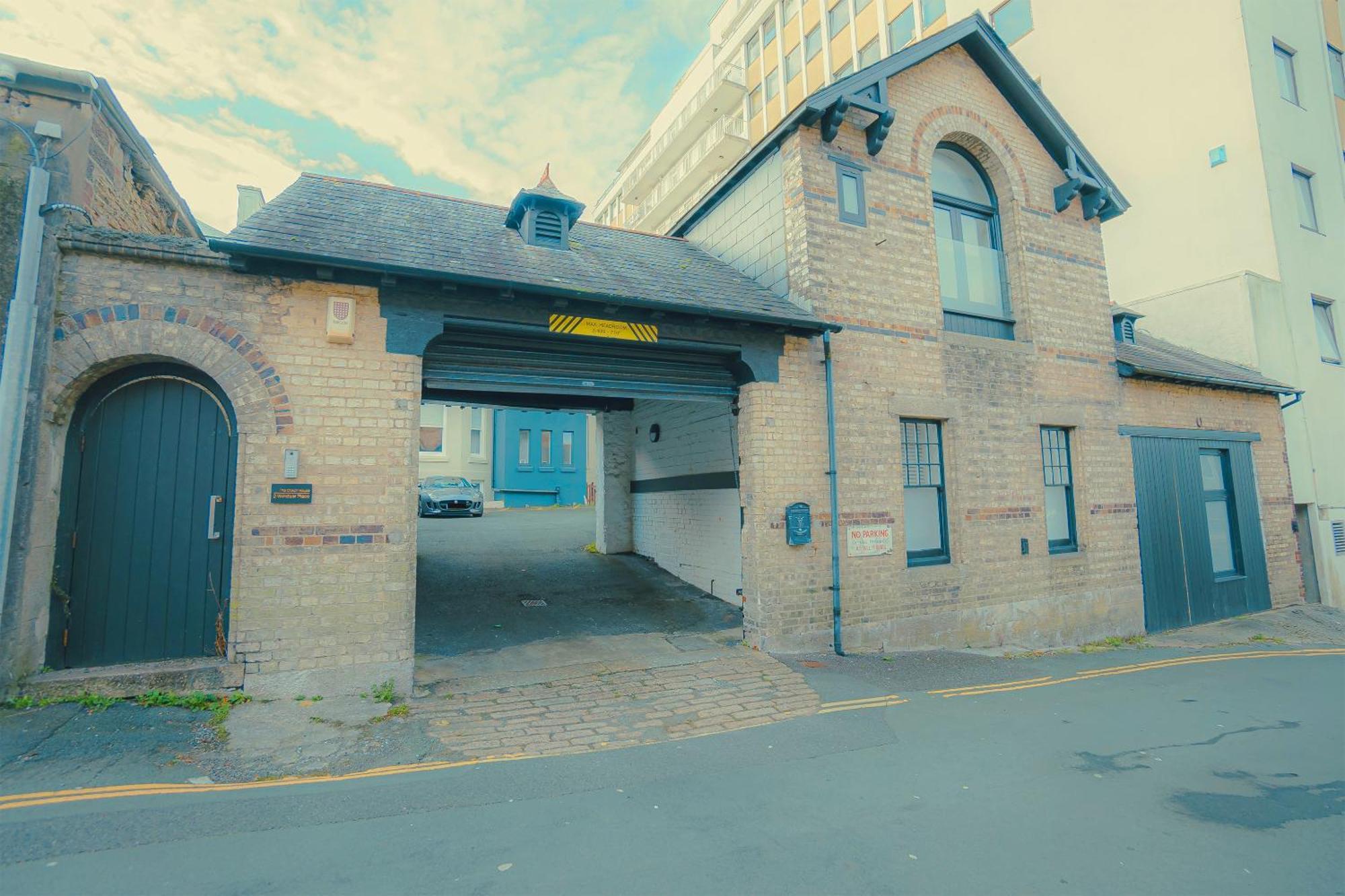 Executive Coach House On The Hoe 2 Free Parking Spaces พลีมัธ ภายนอก รูปภาพ